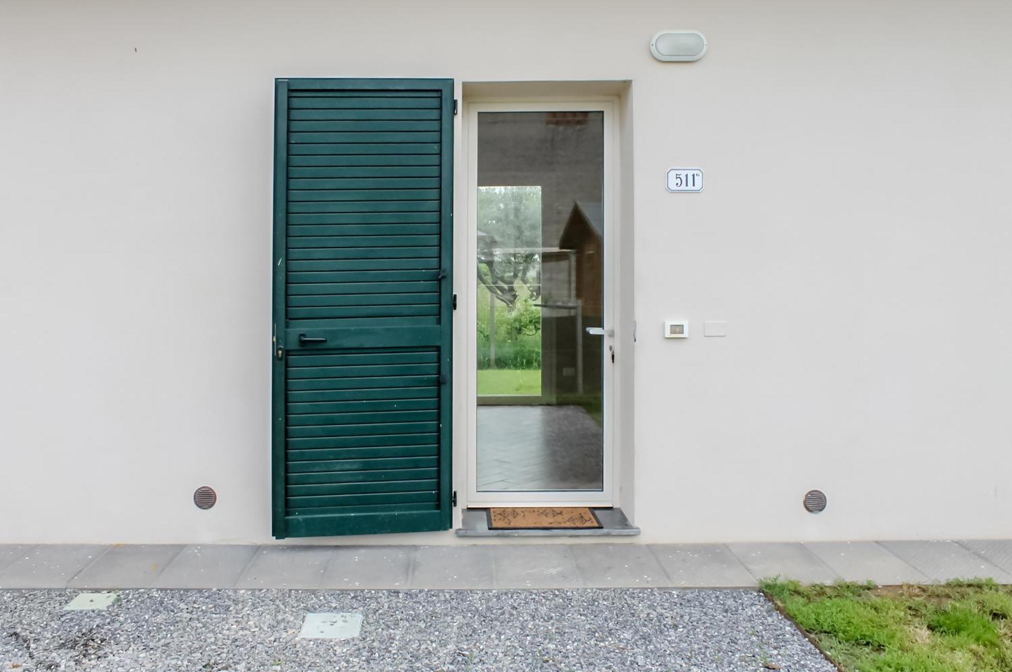 Modern Home With Private Parking Near The Station! Lucca Kültér fotó
